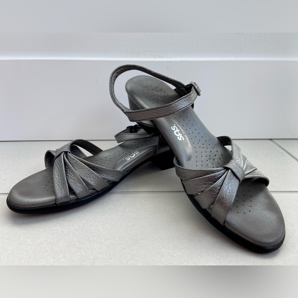 SAS Women's Tripad Metallic Silver Slingback Block Heel Sandals - Sz 7